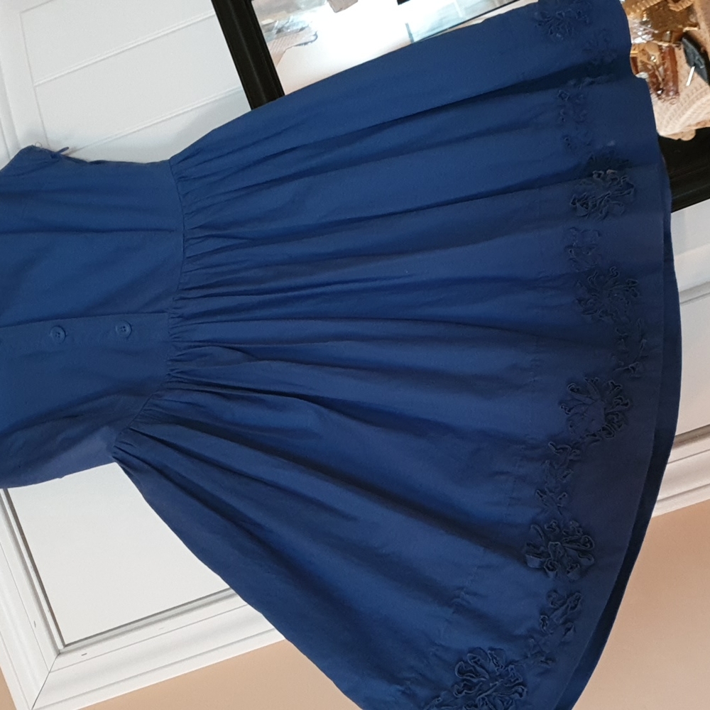 Dress - Picture 5 of 7
